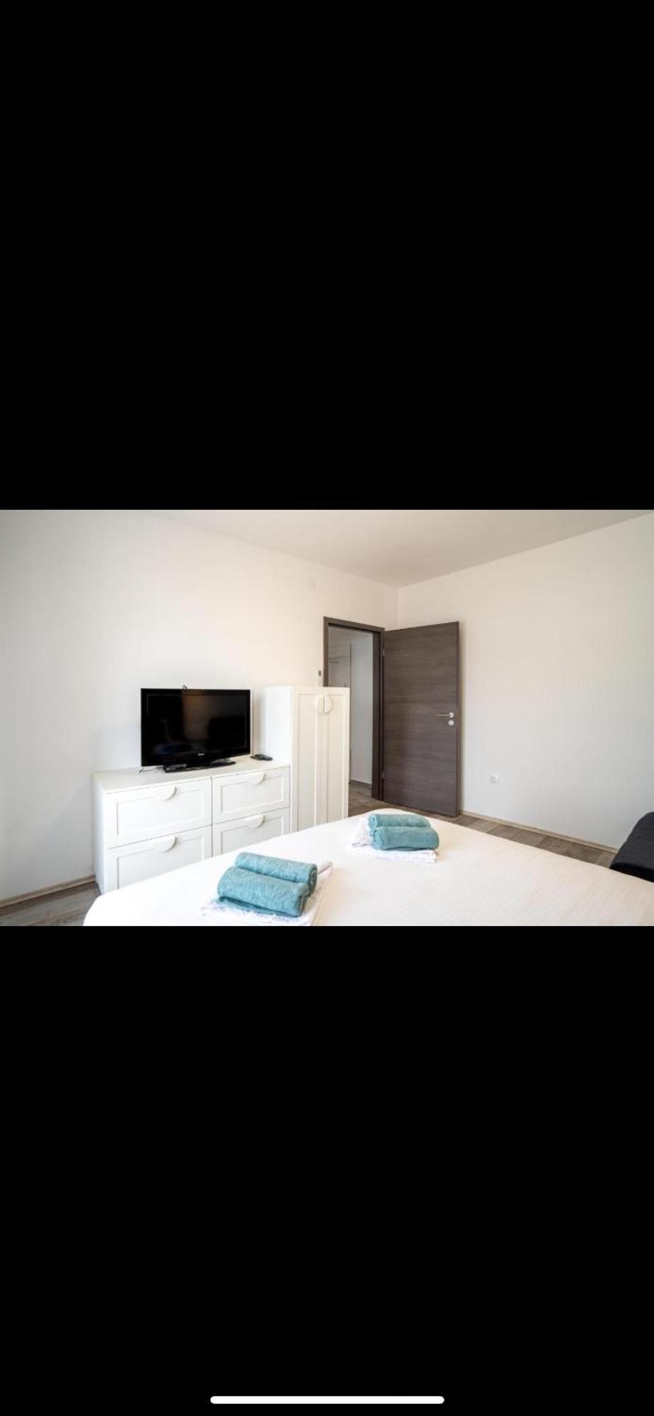 Apartman Jan คาร์โลบัก ภายนอก รูปภาพ